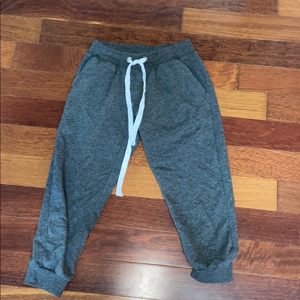 grey sweatpants